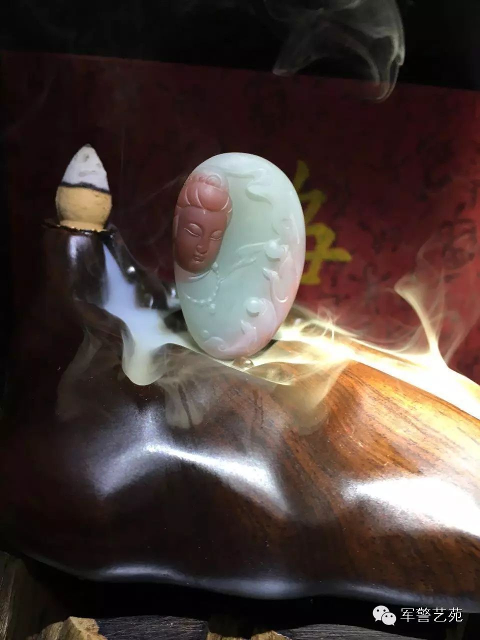 蜜蠟是帶白花好還是純黃好_蜜蠟黃白花是啥料_白花蜜蠟和黃蜜蠟哪個好