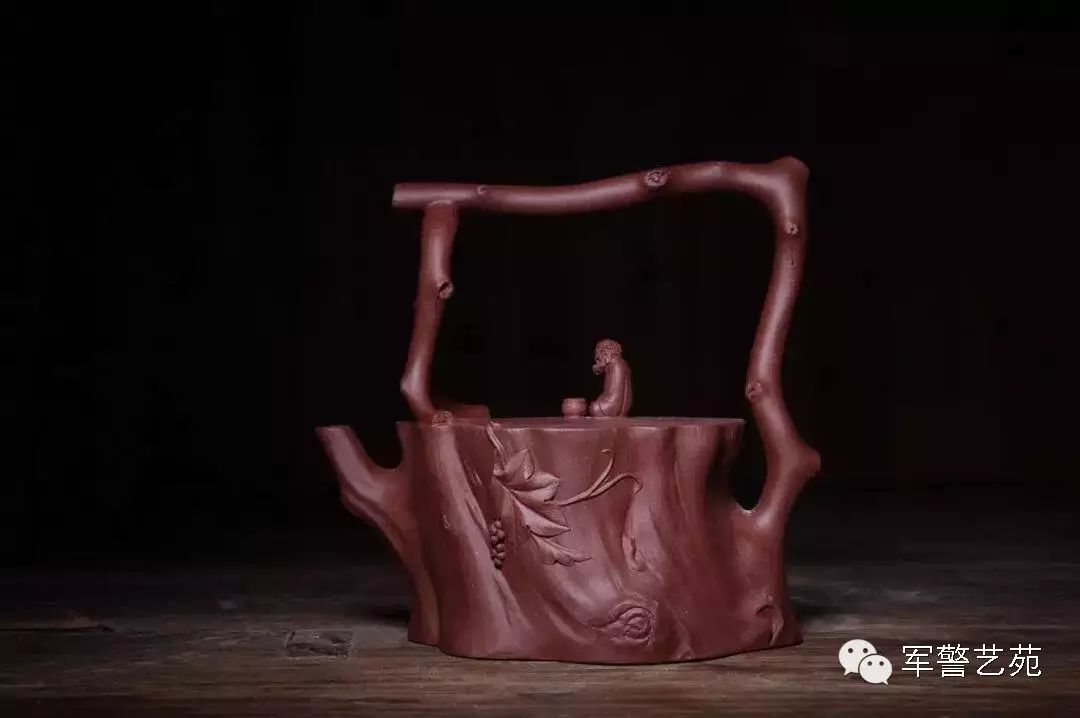 蜜蠟是帶白花好還是純黃好_蜜蠟黃白花是啥料_白花蜜蠟和黃蜜蠟哪個好