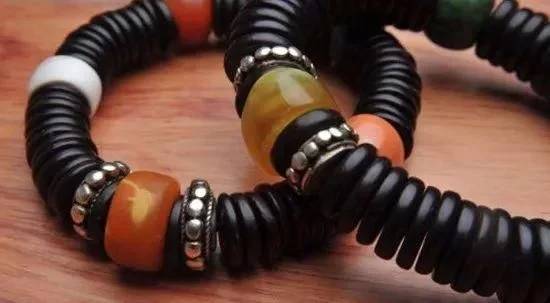 手串文玩在哪個(gè)平臺(tái)買比較好_手串文玩批發(fā)市場(chǎng)在哪_十大文玩手串