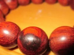 手串開(kāi)裂？不用怕，盤珠達(dá)人教你來(lái)補(bǔ)救！