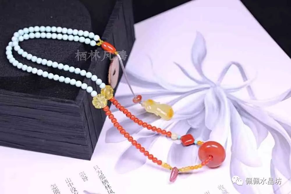 佩戴南紅手鏈有什么好處_戴南紅手串有什么講究_南紅手鏈適合什么人戴