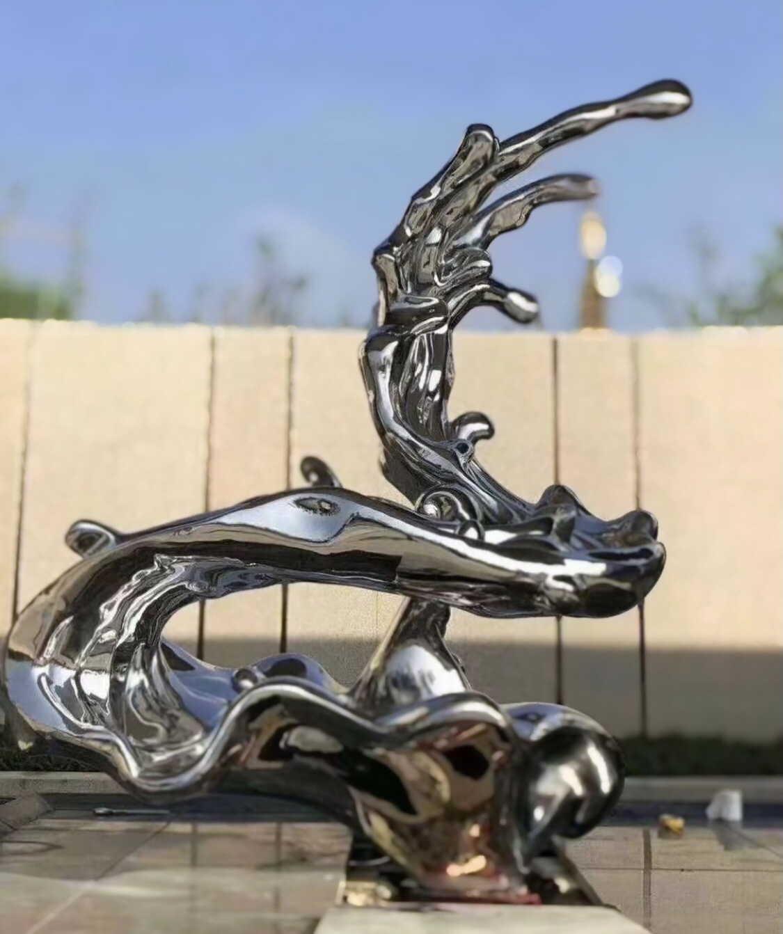 不銹鋼材質(zhì)的雕塑_雕塑不銹鋼材質(zhì)特點_雕塑不銹鋼材質(zhì)有哪些