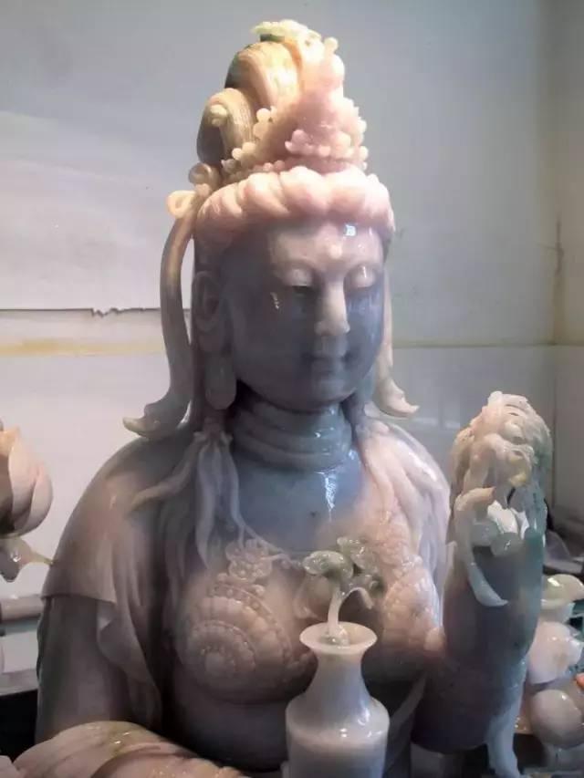 觀音玉石擺件_玉雕擺件觀音_玉雕觀音擺件的寓意