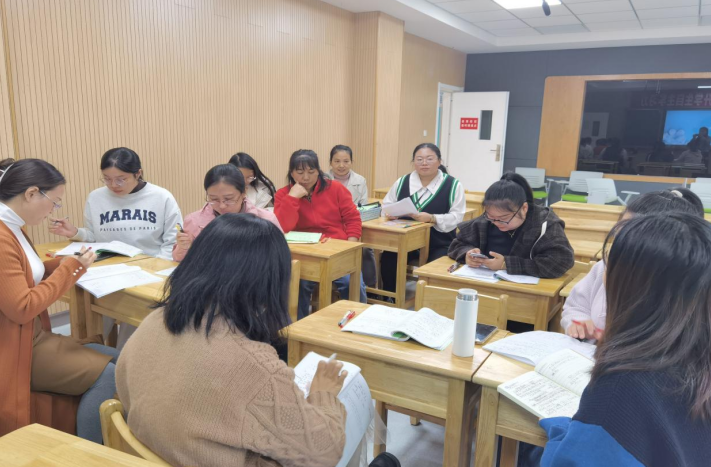 課文黃山奇石原文_小學黃山奇石課文原文_語文課文黃山奇石課文原文