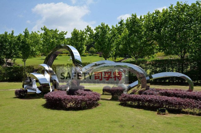 不銹鋼雕塑重量_雕塑不銹鋼厚度多少_不銹鋼雕塑 厚度