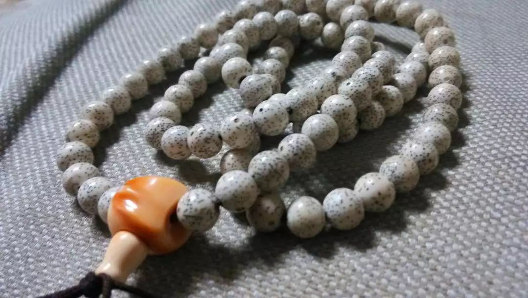 沉香木手串怎么盤出包漿_沉香木手串盤玩_沉香木手串怎么盤
