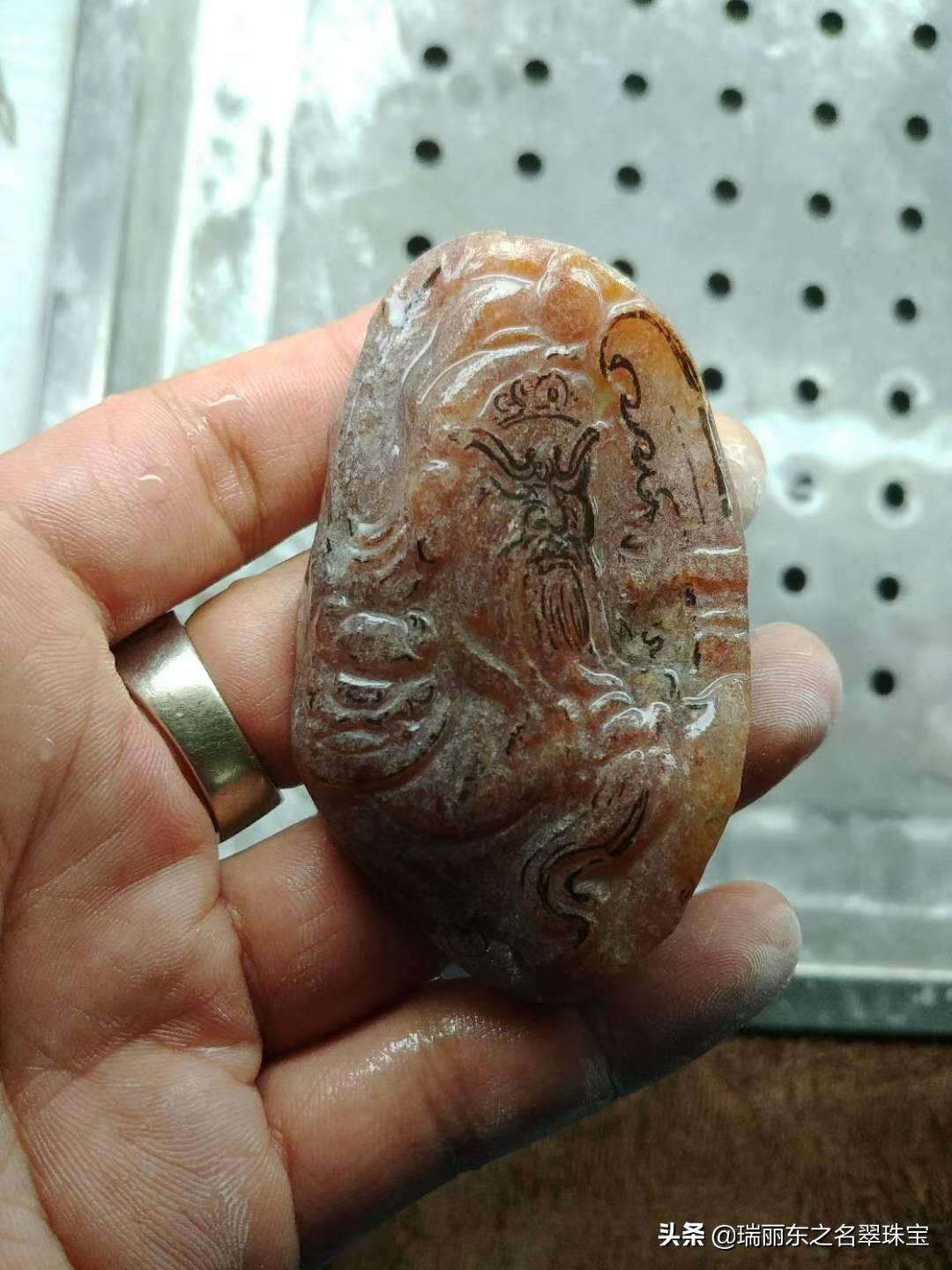 翡翠雕刻刀用什么工具_翡翠用什么刀雕刻_翡翠雕刻刀是什么材質的