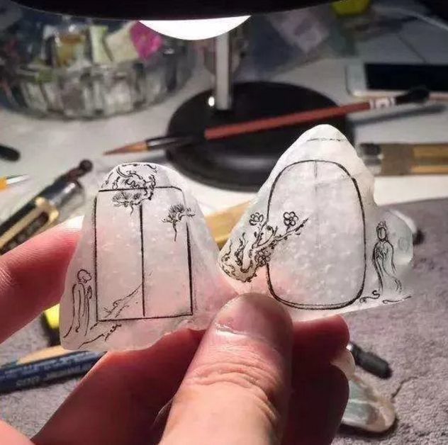 翡翠原石冰種介紹_翡翠雕刻原石冰種值錢嗎_怎么雕刻翡翠原石冰種