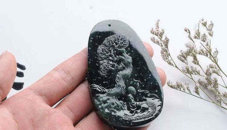 翡翠原石冰種介紹_翡翠雕刻原石冰種值錢嗎_怎么雕刻翡翠原石冰種