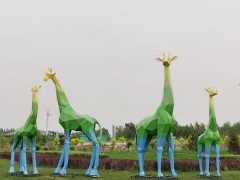 不銹鋼雕塑廠家 不銹鋼幾何切面長頸鹿雕塑定制 大型動物景觀雕塑