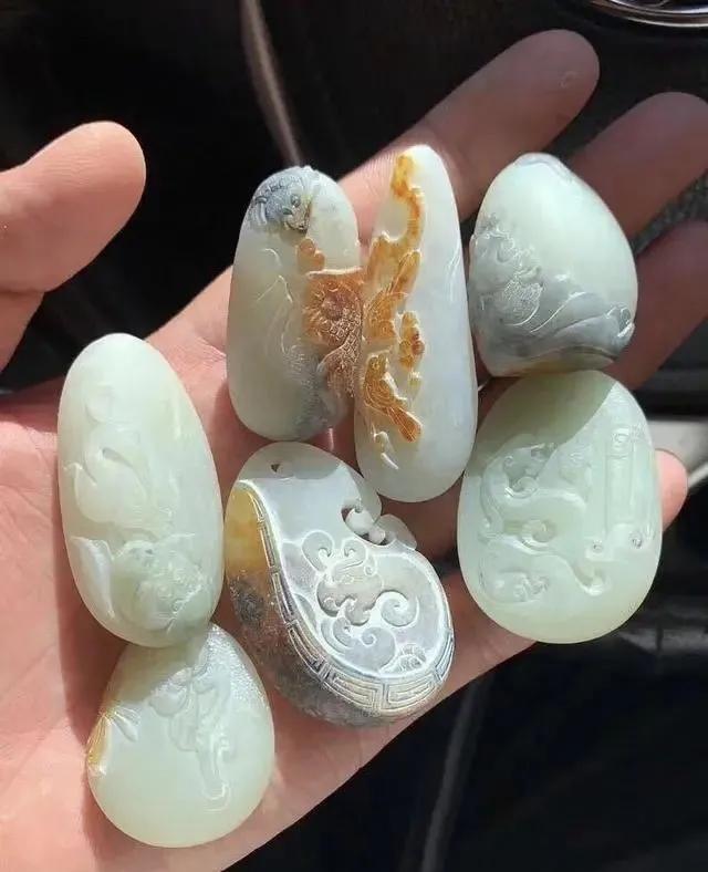 有雕刻玉機器嗎_機器雕刻玉器_雕刻機玉石