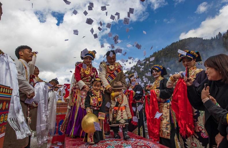 蜜蠟項鏈好處_蜜蠟項鏈多少顆珠子最好_蜜蠟項鏈一般多少錢