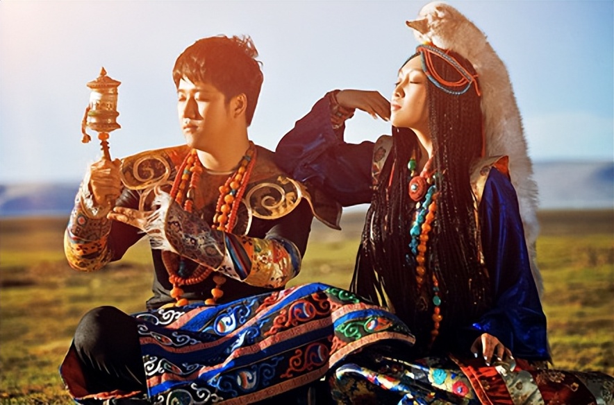 蜜蠟項鏈好處_蜜蠟項鏈多少顆珠子最好_蜜蠟項鏈一般多少錢