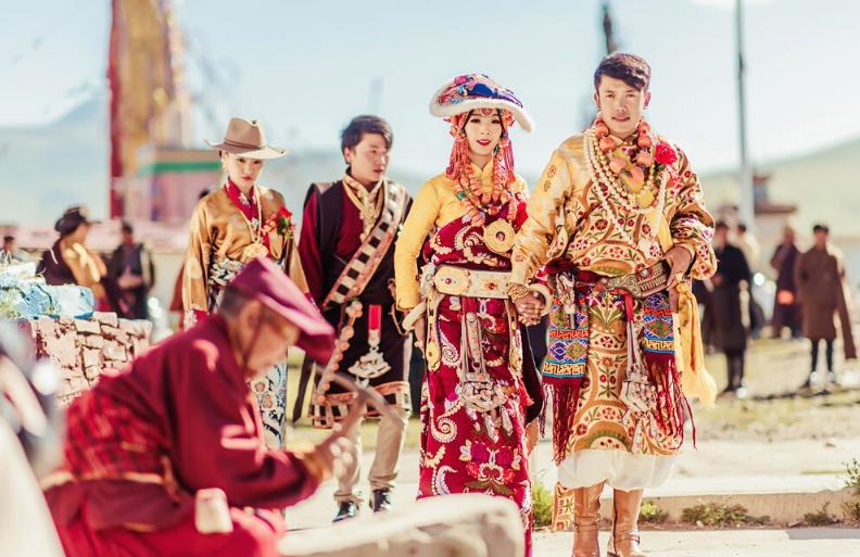 蜜蠟項鏈多少顆珠子最好_蜜蠟項鏈一般多少錢_蜜蠟項鏈好處