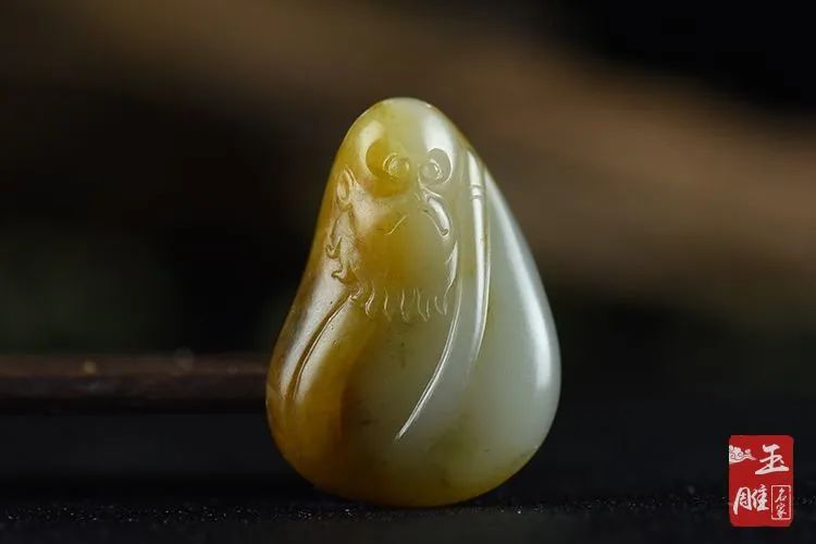 和田玉玉錢(qián)袋圖片_和田玉雕一下多少錢(qián)_和田玉錢(qián)袋吊墜價(jià)格