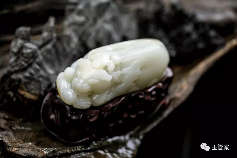 花雕和田玉掛件價格查詢_和田玉花雕是什么意思_花雕和田玉