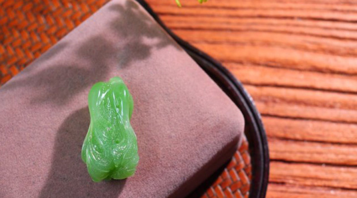 和田玉滿沁_(dá)和田玉滿雕_玉雕大師滿富