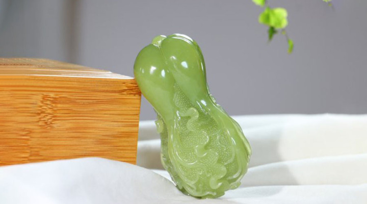 和田玉滿沁_(dá)玉雕大師滿富_和田玉滿雕