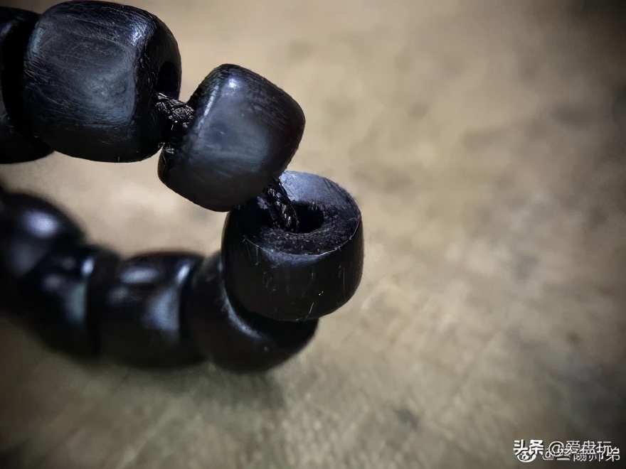 小葉紫檀盤黑處理能變紅嗎_小葉紫檀盤黑了怎么處理_小葉紫檀盤黑了怎么重新盤玩