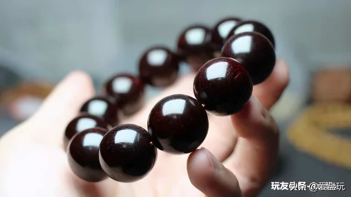 小葉紫檀盤黑了怎么重新盤玩_小葉紫檀盤黑處理能變紅嗎_小葉紫檀盤黑了怎么處理