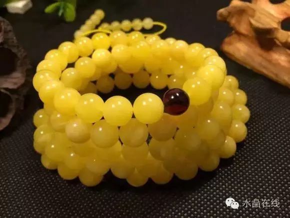 蜜蠟用什么油保養(yǎng)_蜜蠟用保養(yǎng)油好不好_保養(yǎng)油蜜蠟用什么清洗